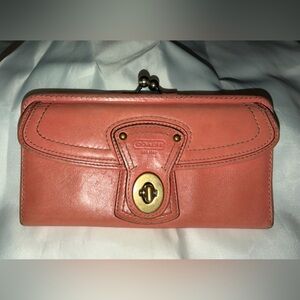 Coach kisslock legacy Coral Leather Wallet